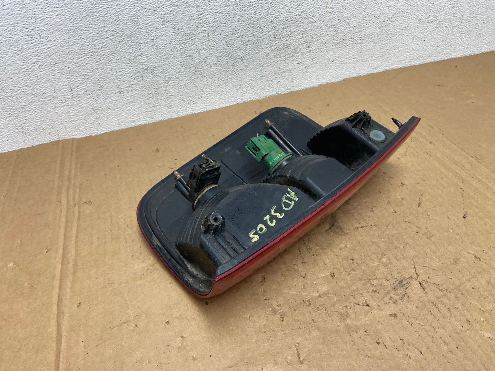 2004 to 2008 Ford F150 F-150 Left Driver LH Side Tail Light AD3205 LK4
