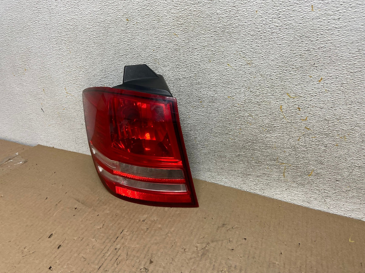 2009 2010 2011 Dodge Journey Left Driver Lh Tail Light AH5903 LK2
