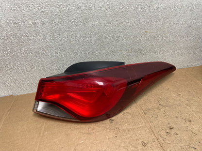 2014 2015 2016 Hyundai Elantra Sedan Right Passenger RH Tail Light OEM AA4053 DW0