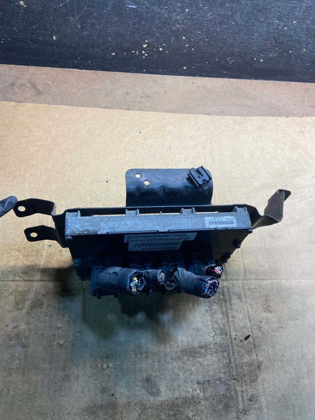 2008 2009 Caravan Town & Country 3.3L Engine Control ECM p68044554ab Y4484 DG2