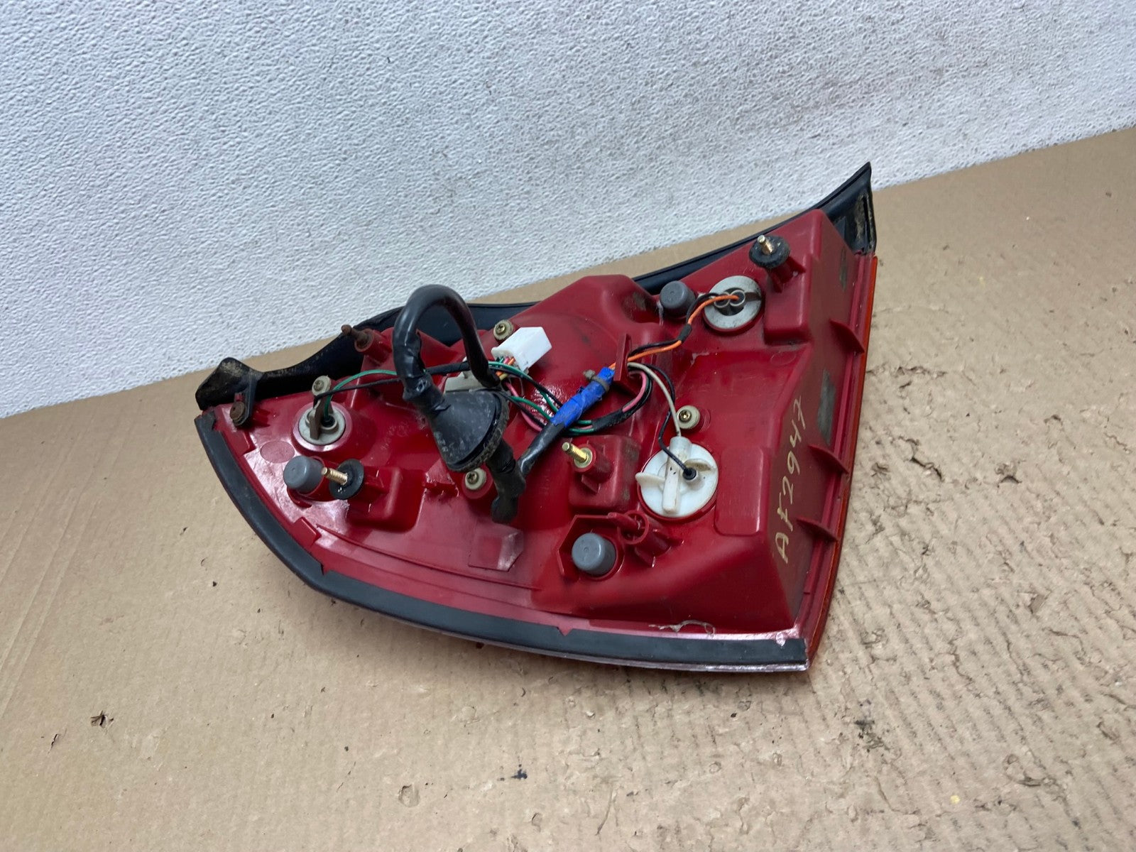 2004 2005 2006 Hyundai Elantra Sedan Right Passenger Tail Light AF2947 LK7