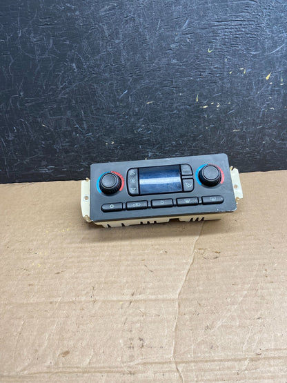 2001 - 2007 GMC Chevrolet Express 1500 Climate Control A/C AF1952 DG0