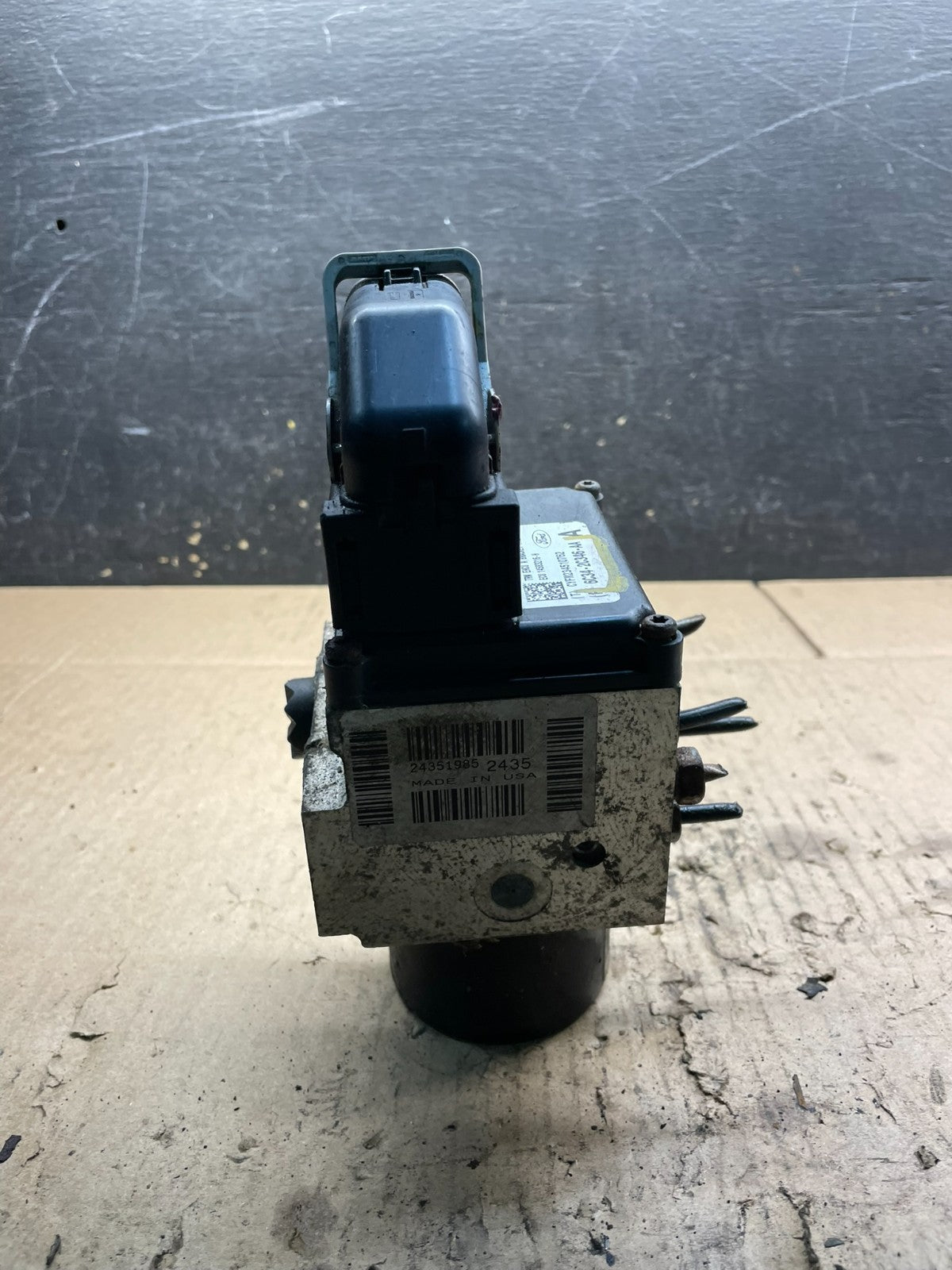 2006 2007 Ford E250 E350 Econoline Anti-Lock ABS Antilock Brake Pump V9103 DG3