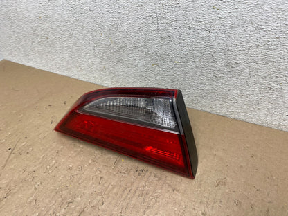 2015 to 2017 Chrysler 200 Sedan Left Driver Side Inner Tail Light Oem i3951 DG1