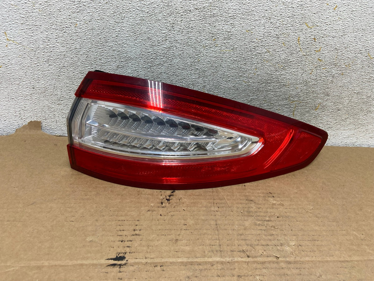 2013 to 2016 Ford Fusion Right Passenger RH Side Tail Light AH7865 LK0