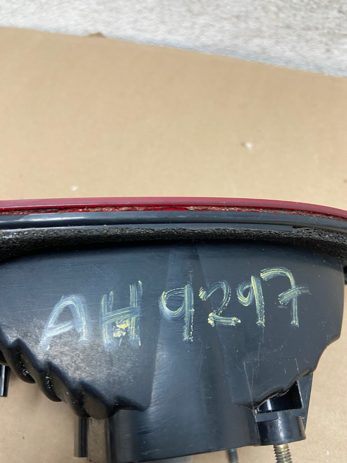 2006 2007 Subaru Tribeca B9 Left Driver Lh Side Tail Light Inner AH9297 LK5