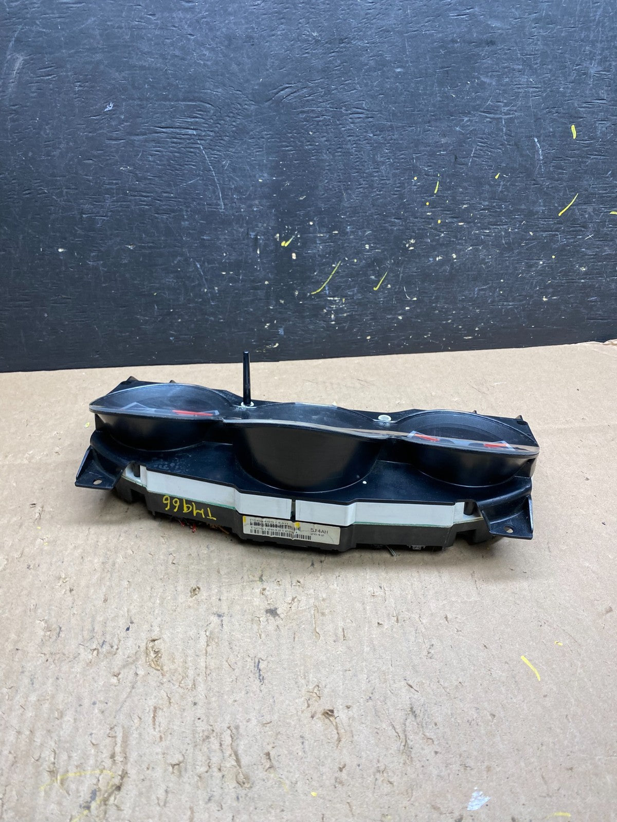 2011 to 2014 Chrysler 200 Speedometer Instrument Cluster Gauges T4966 DG3