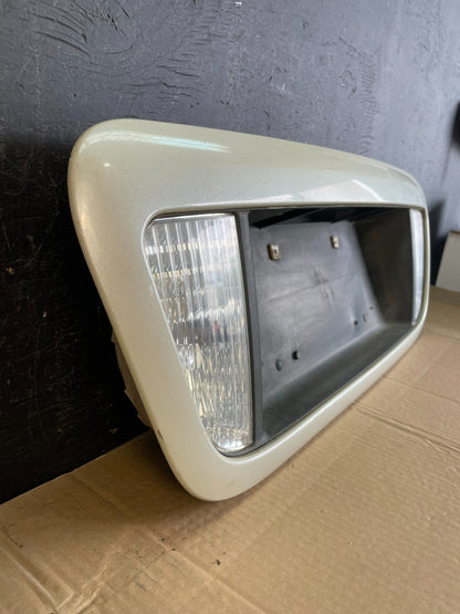 2003 to 2006 Lincoln Navigator Trunk Liftgate License Plate ac9693 DG2