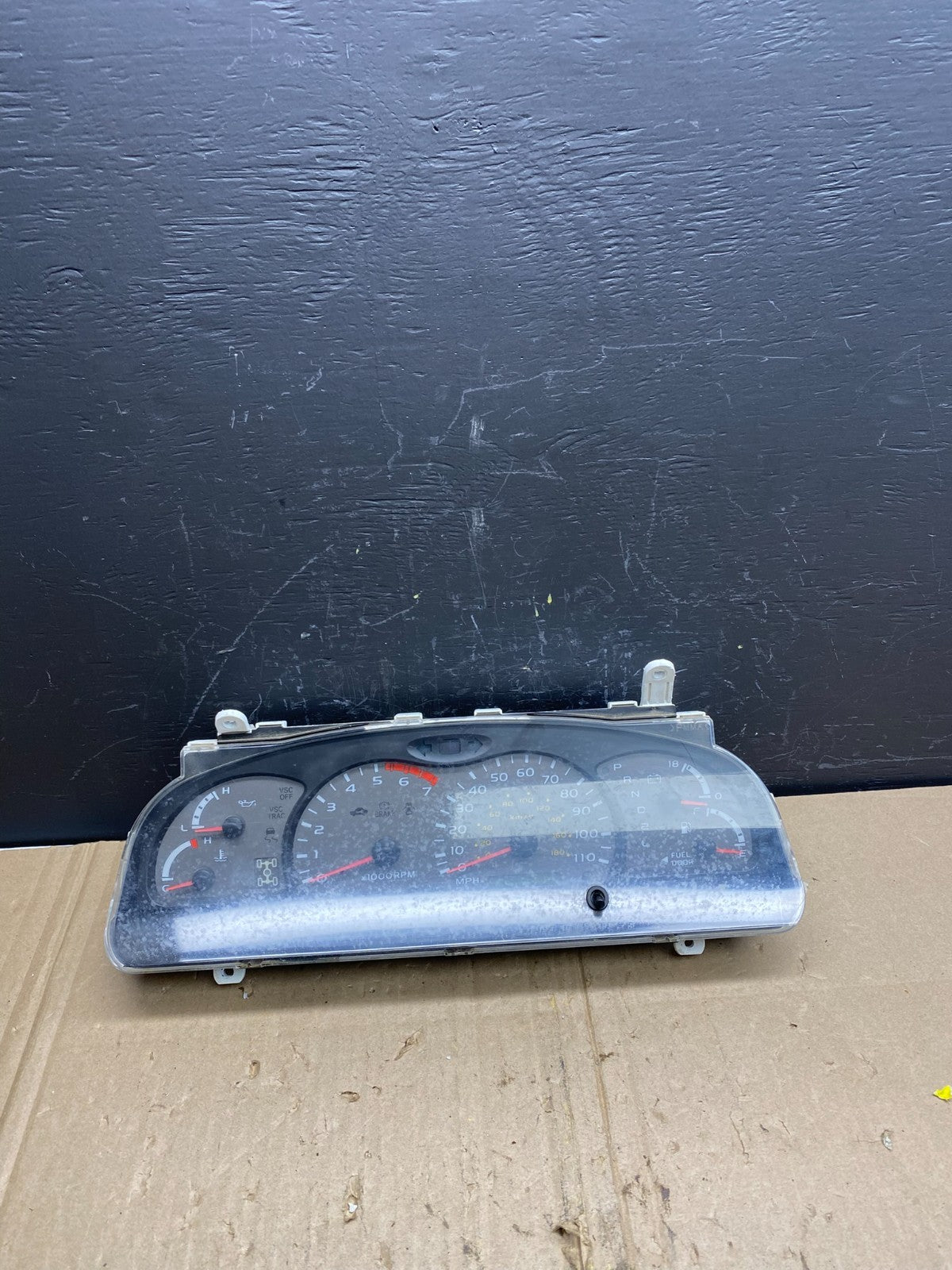 2001 to 2004 Toyota Sequoia Speedometer Insrument Gauge Cluster AB9071 DG0