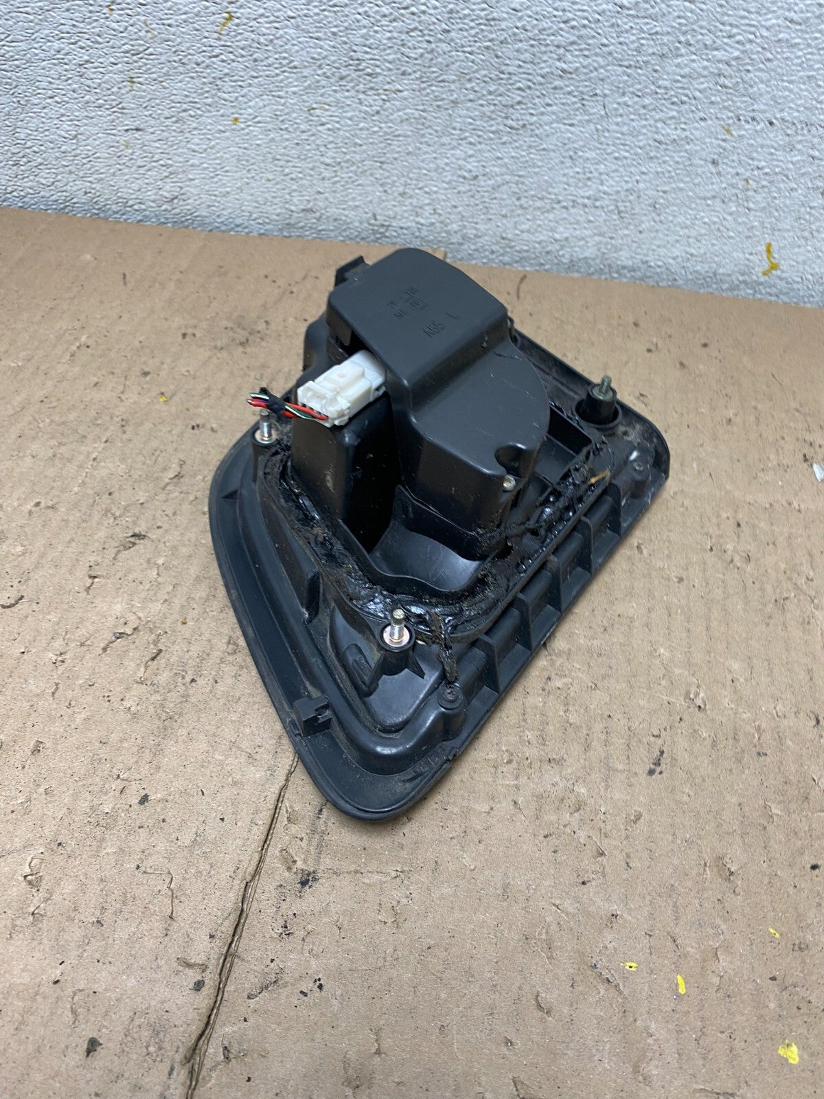 1997 1998 1999 Nissan Maxima Left Driver LH Inner Tail Light Oem M4966 DW6