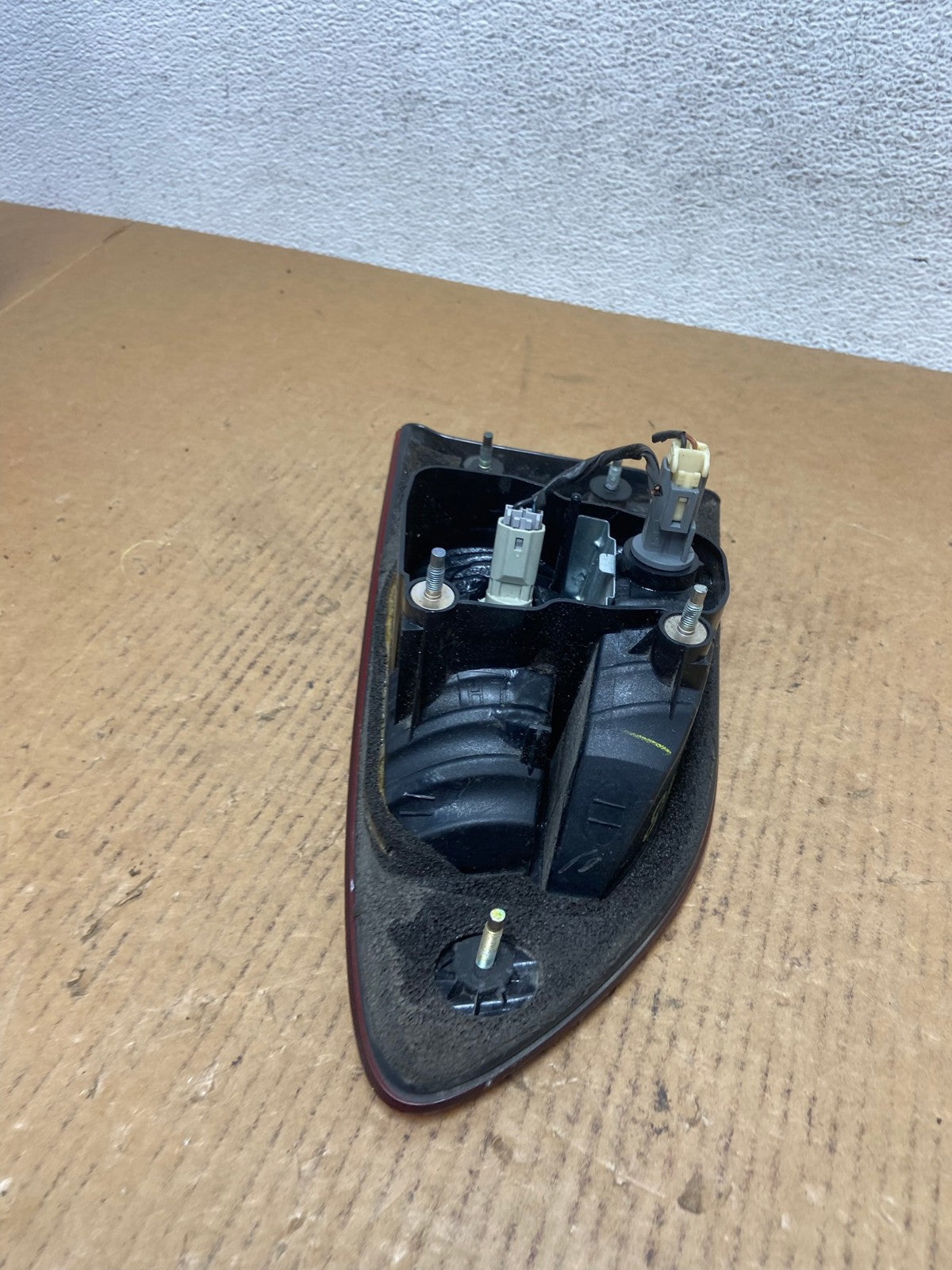 2006 2007 Subaru Tribeca B9 Left Driver Lh Side Tail Light Inner AE0448 LK6