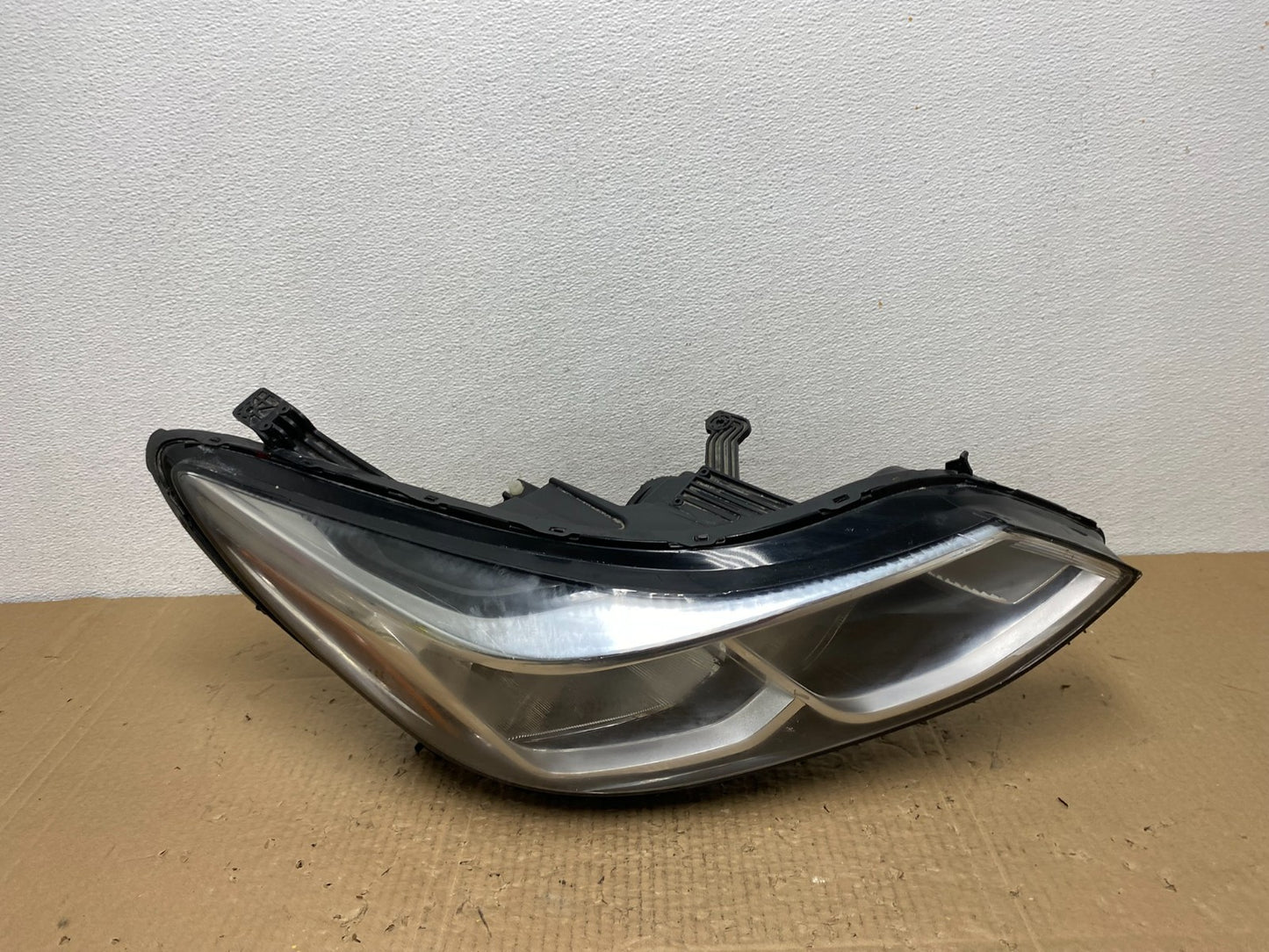 2016 to 2019 Chevrolet Cruze Right Passenger Halogen Headlight Oem AC3995 DW0
