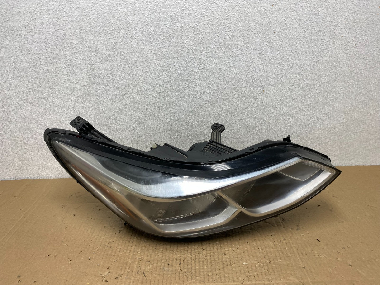 2016 to 2019 Chevrolet Cruze Right Passenger Halogen Headlight Oem AC3995 DW0