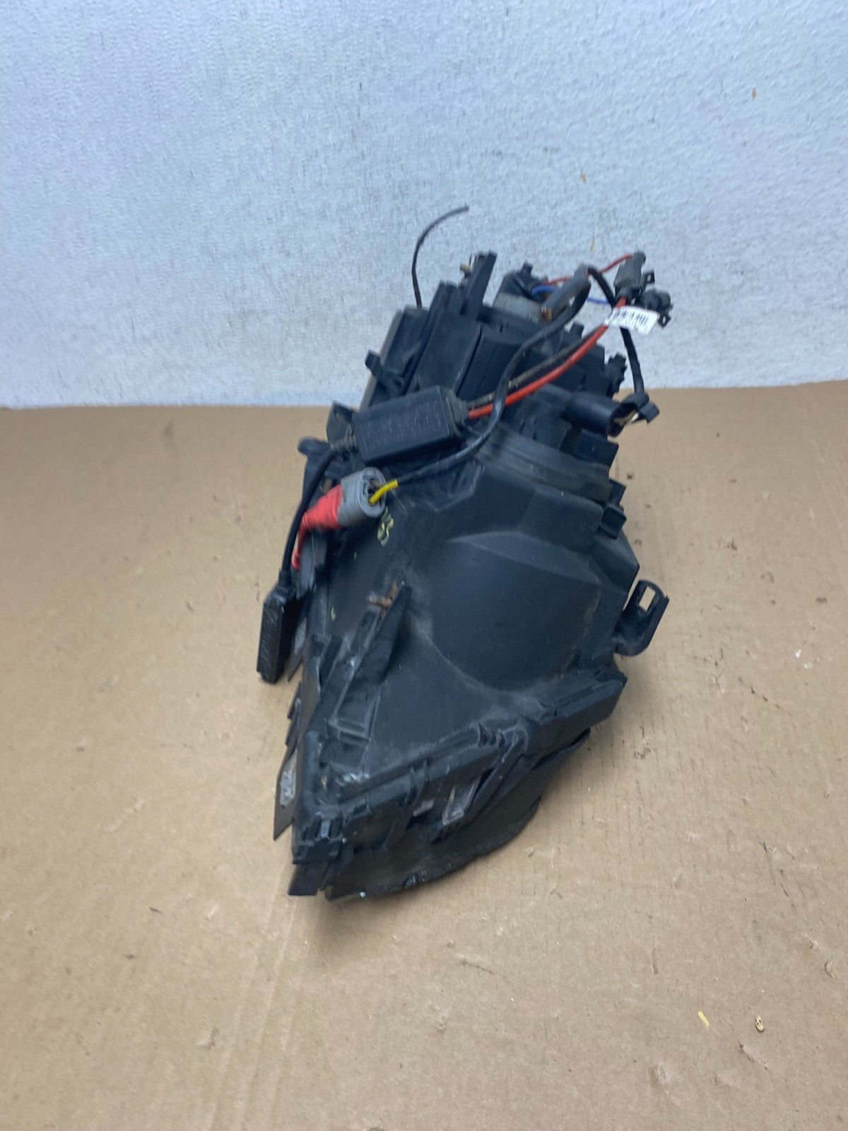 1999 - 2001 BMW E46 3-Series Sedan Left Driver LH Halogen Headlight AD7965 DG6