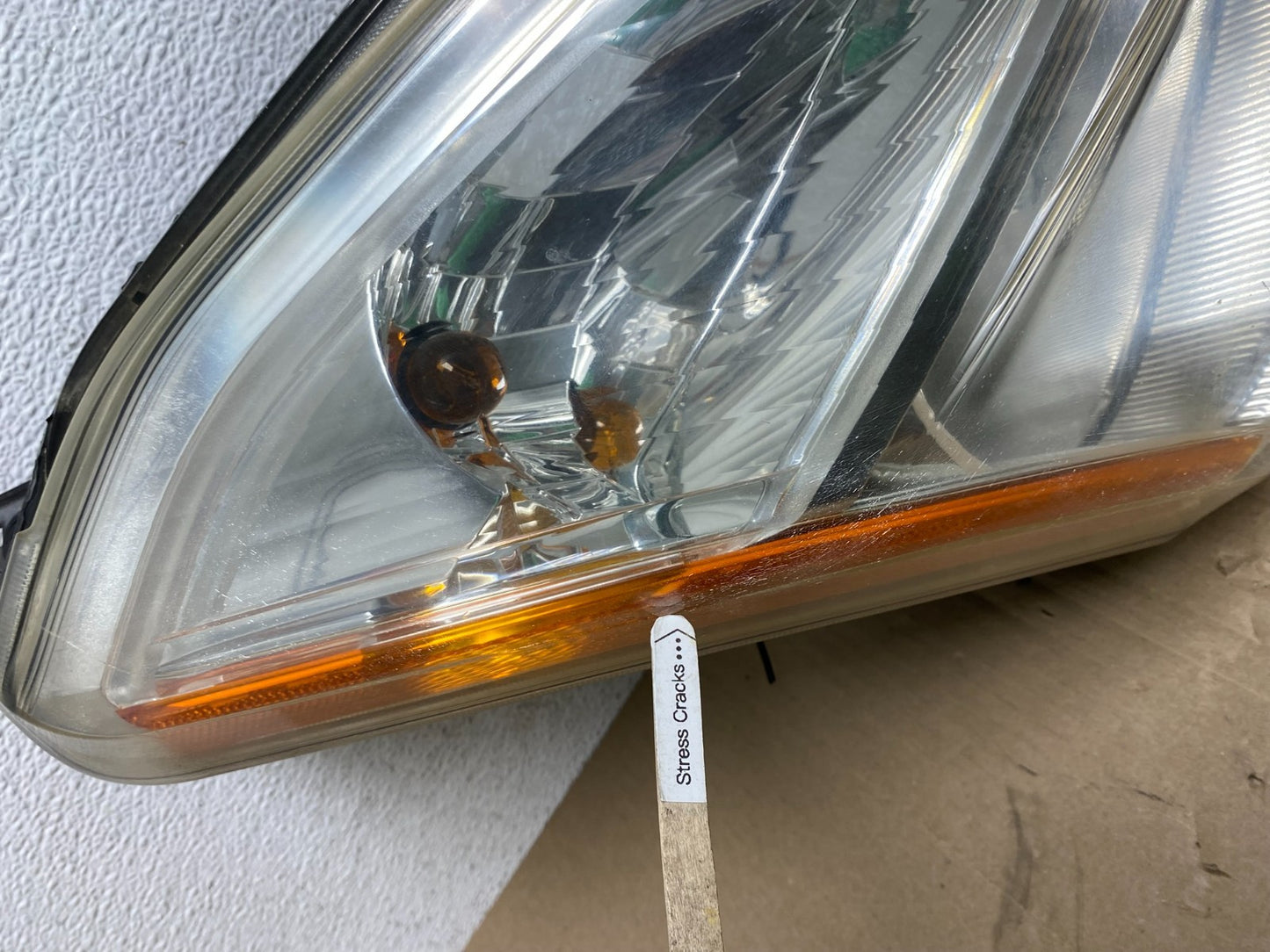 2009-2013 Nissan Rogue Right Passenger Halogen Headlight AE7013 DW4