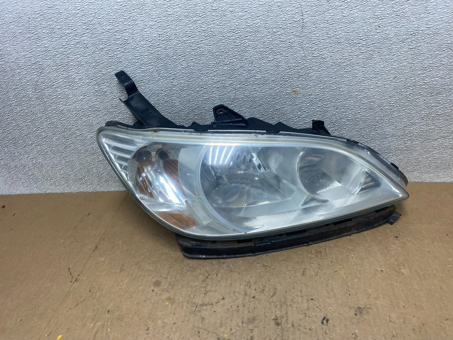 2004 2005 Honda Civic Sedan Headlight Halogen Right Passenger Rh Z7920 DW0