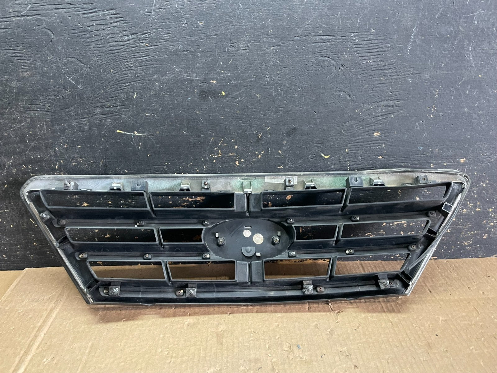 2007 to 2008 Kia Sorento Front Upper Grill Grille AB3219 DG7