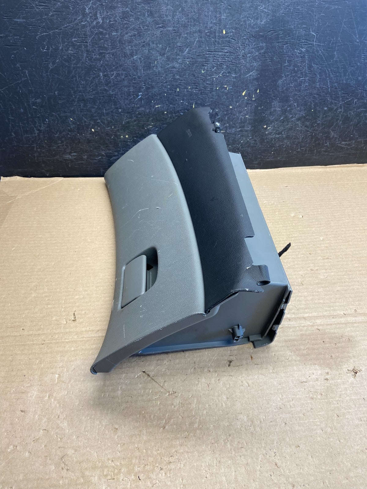 20142015 2016 Chevrolet Malibu Right Passenger Side Glove Box AH1576 DG1