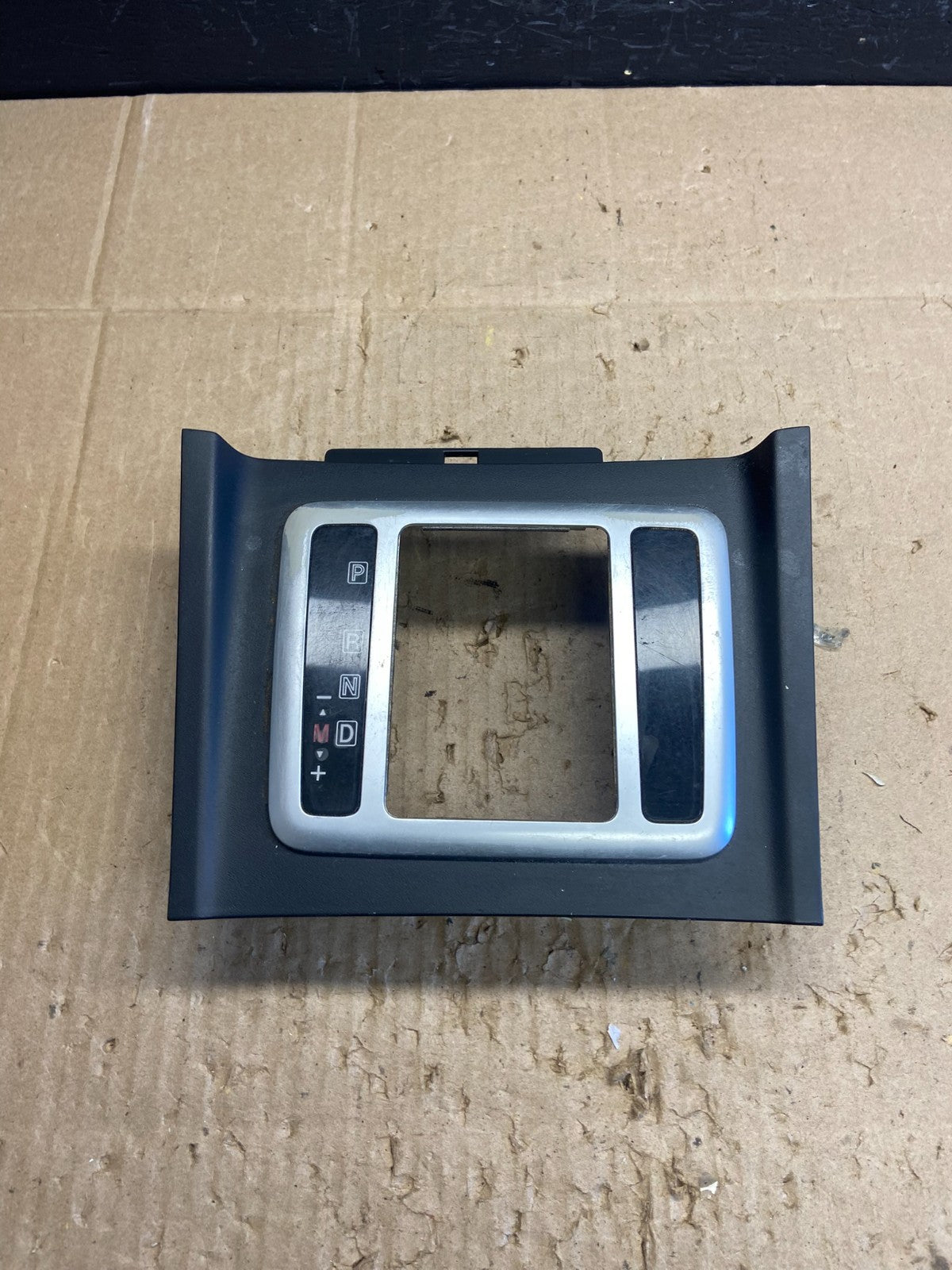 2007 - 2009 Mazda CX-9 Center Bezel Gear Shifter Unit OEM AB9806 DG0