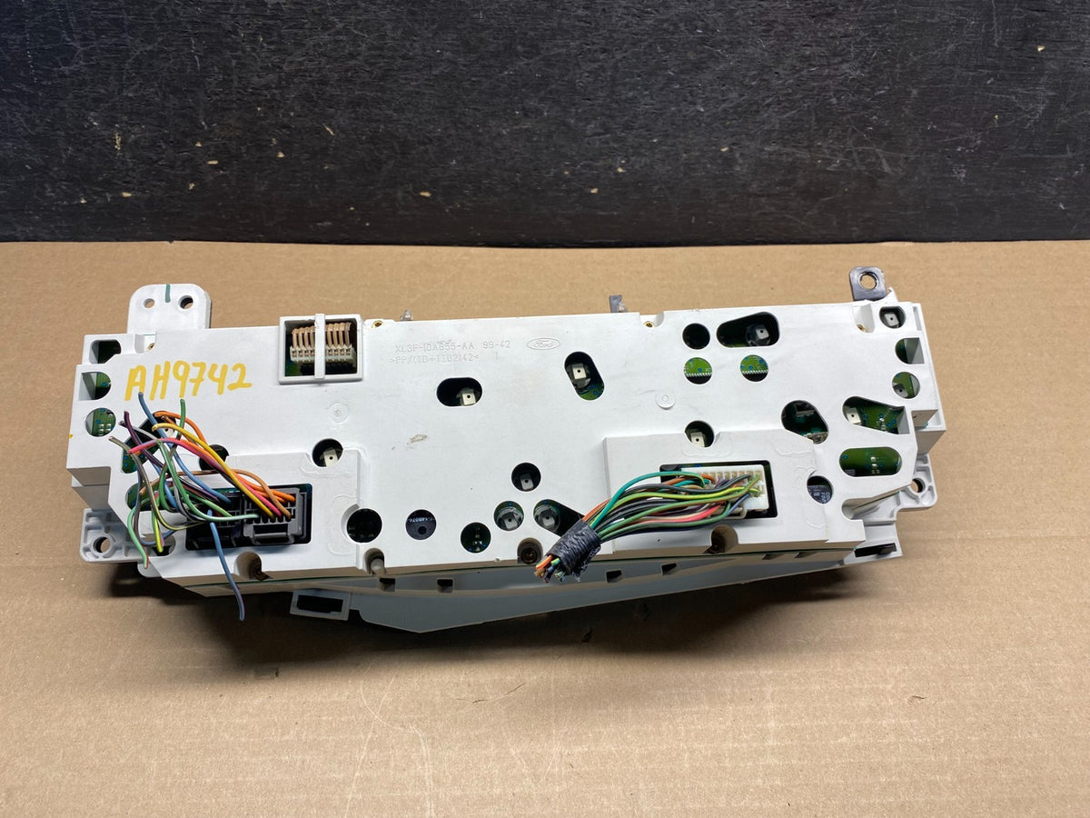 1999 - 2004 Ford F150 F-150 F250 F350 Speedometer Cluster Gauge ah9742 DG4