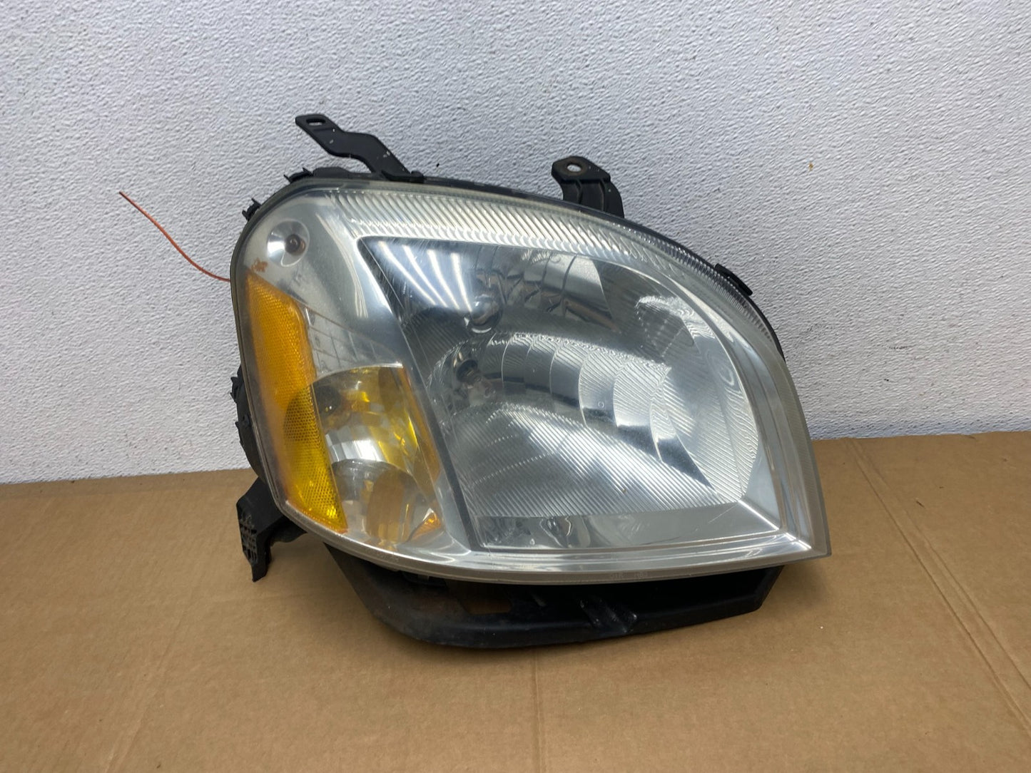 2005 - 2007 Mercury Montego Right Passenger Side Headlight Xenon HID AD0713 DW0
