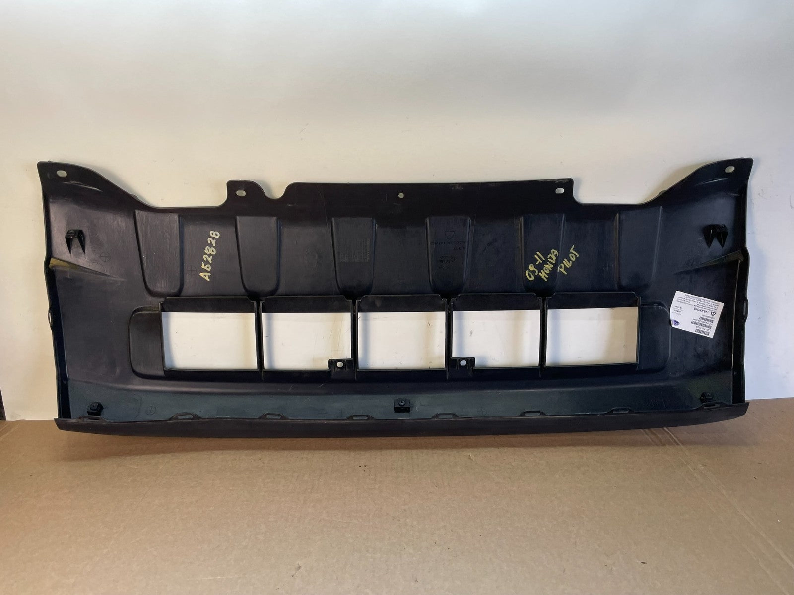 2009 2010 2011 Honda Pilot Front Lower Bumper Cover Grill Grille AG2828 DW3