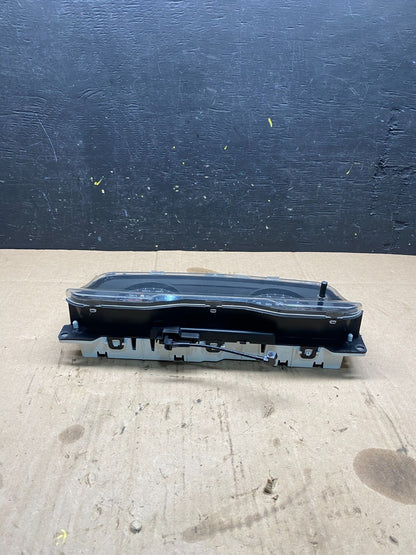 2009 to 2010 Mercury Marquis Speedometer Cluster Gauge Oem P5586 DG3