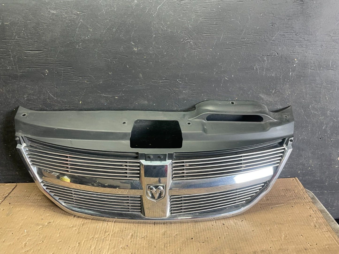 2009 to 2010 Dodge Journey Chrome Front Upper Grill Grille OEM R5412 DG0
