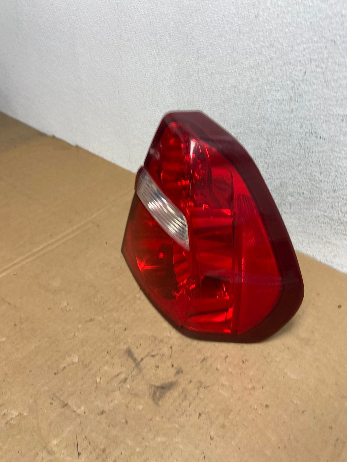 2004 to 2008 Chevrolet Malibu Right Passenger Rh Side Tail Light AD2824 LK1