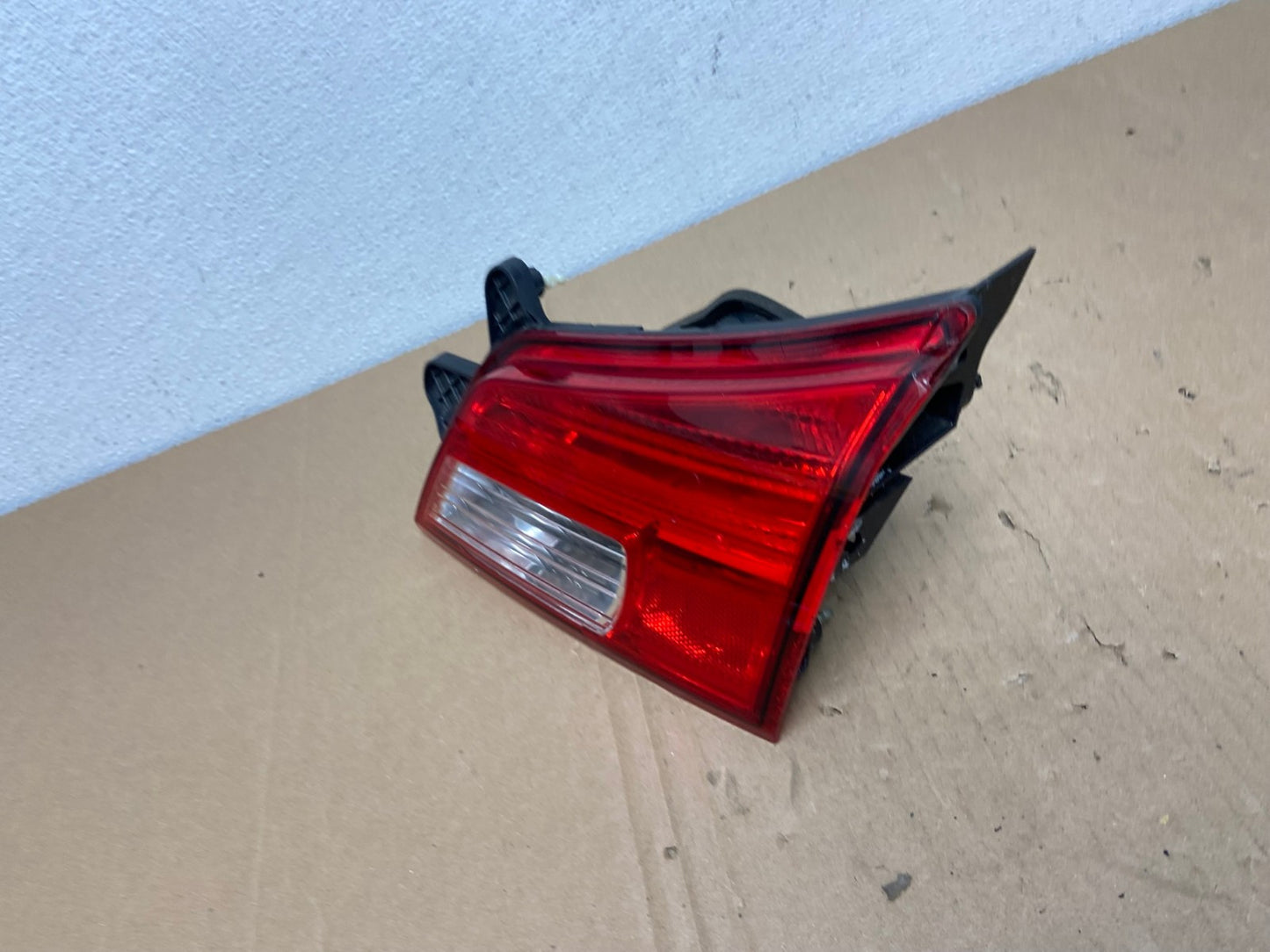 2010 - 2014 Subaru Outback Right Passenger RH Inner Tail Light OEM AB6830 LK1