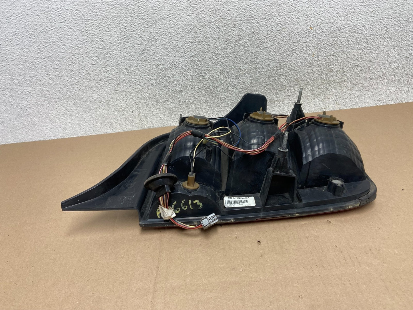 2005 - 2009 Ford Mustang Left Driver Lh Side Tail Light AG6613 DW6