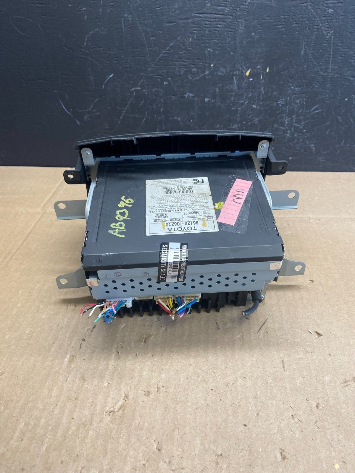 2004 to 2010 Toyota Sienna AM FM CD WMA Mp3 Radio Receiver Oem AB9396  DG3