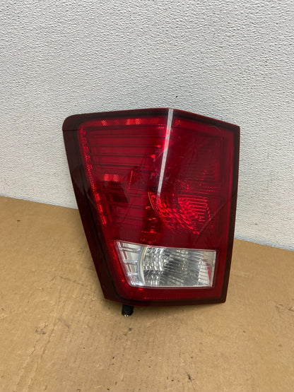 2007 2008 2009 2010 Jeep Grand Cherokee Left Driver Lh Tail Light AC8521 DW0