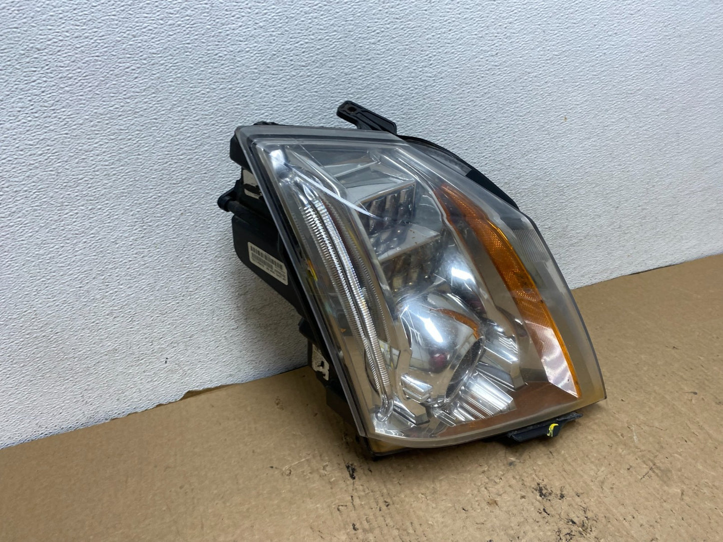2008 to 2014 Cadillac CTS Right Passegner RH Side Xenon Headlight AG2412 DW2