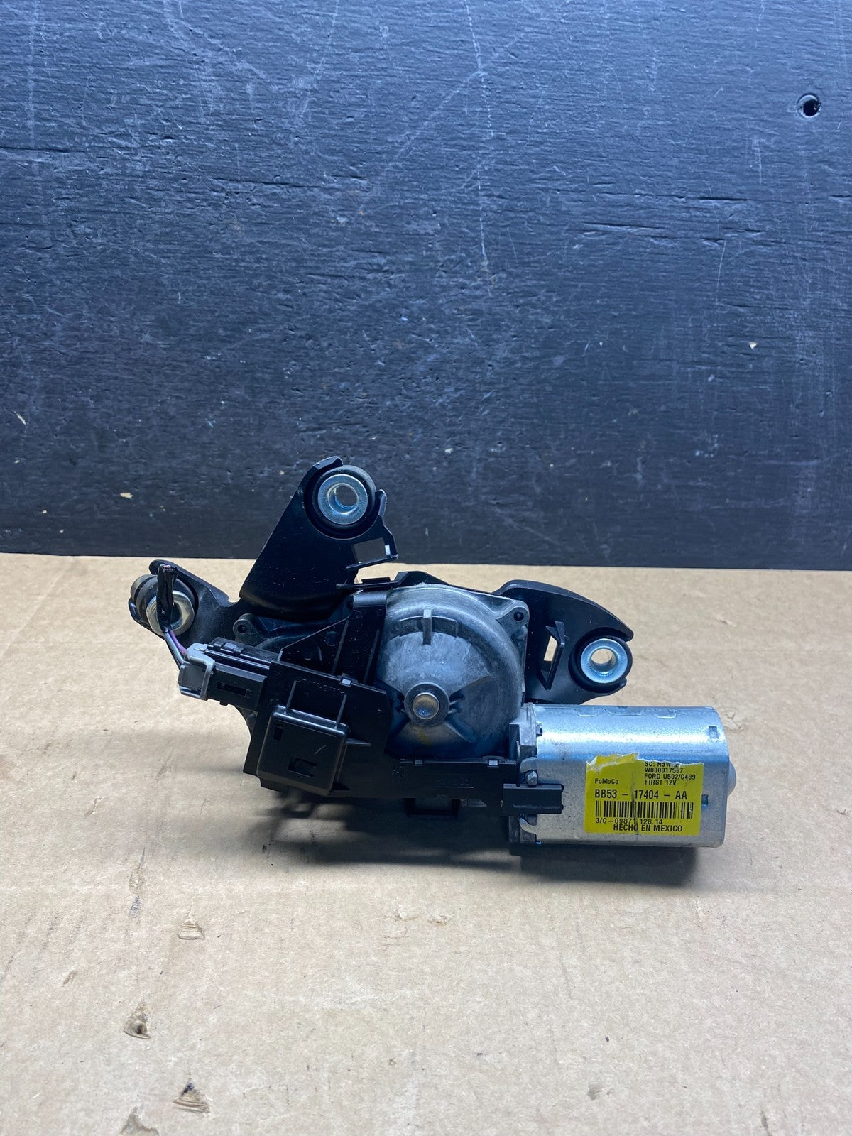 2011 to 2019 Ford Explorer Rear Windshield Wiper Motor ag9613 DG3