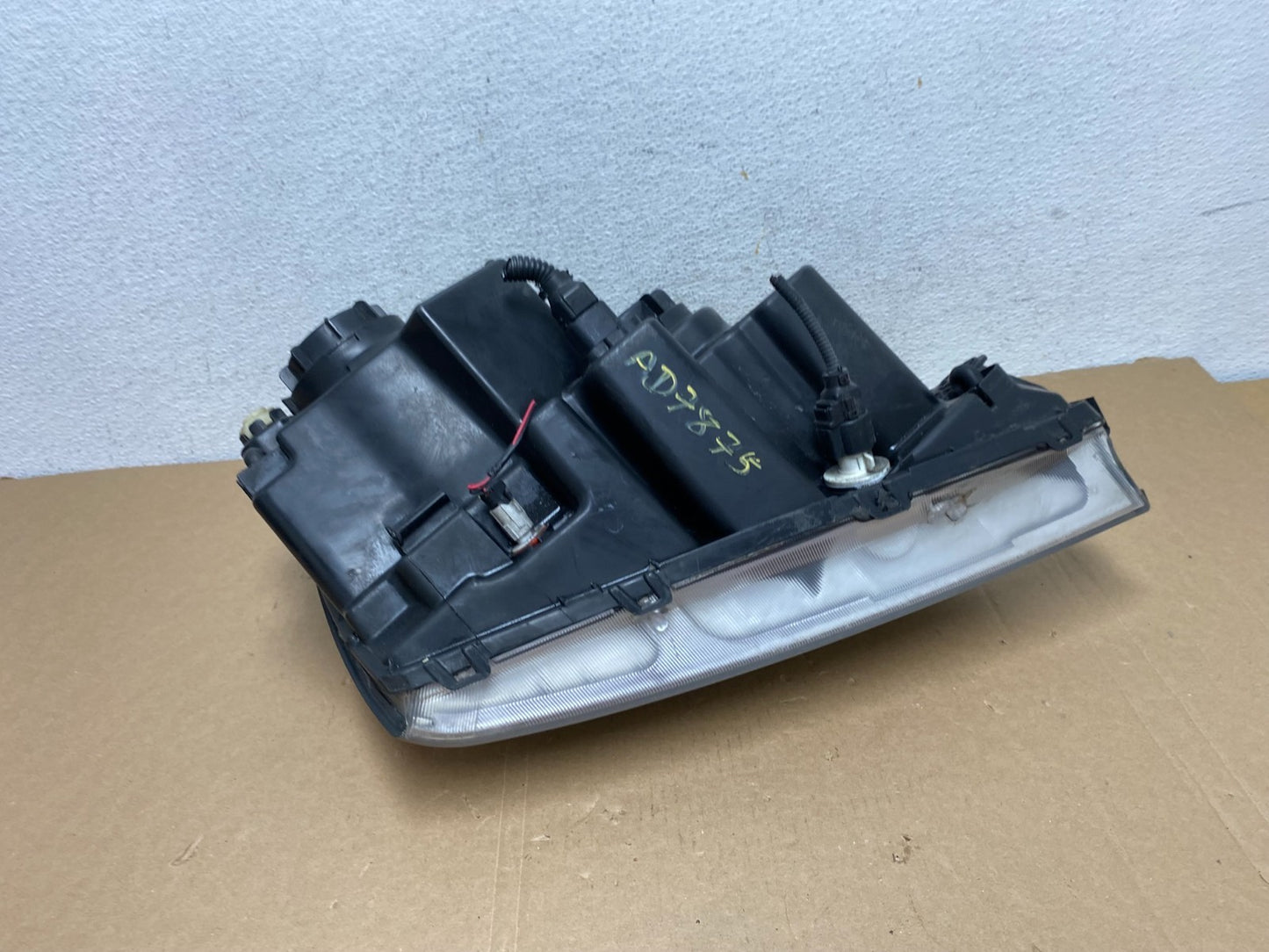 2004 2005 2006 Kia Sorento Left Driver Lh Side Headlight Halogen AD7875 DW7