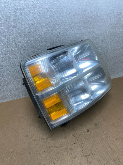 2007 to 2014 Chevrolet Silverado Right Passenger RH Side Headlight Oem Z7792 DW2