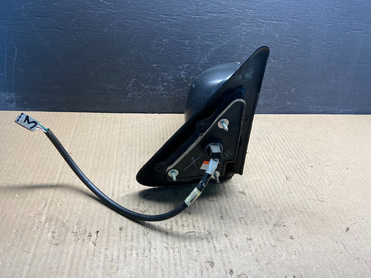 2002 to 2005 Ford Explorer Right Passenger RH Side Door Mirror AC0560 DG3