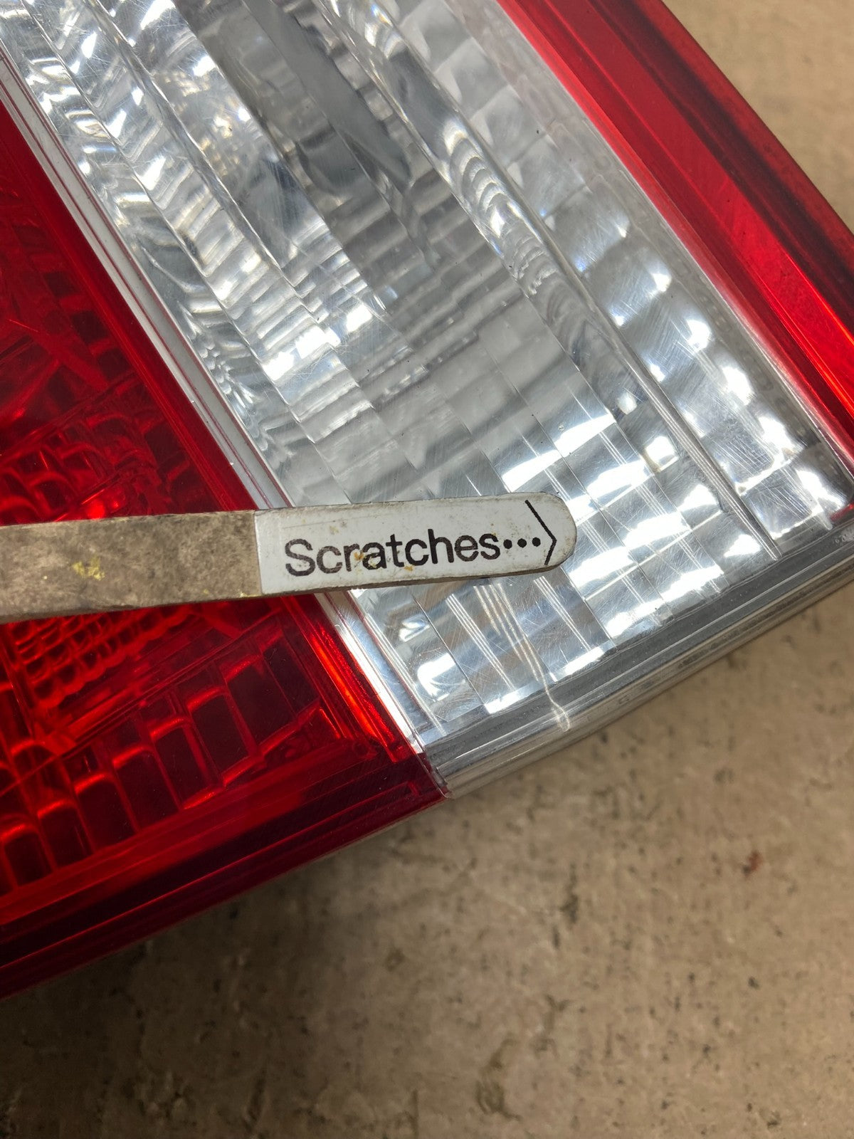 2005 2006 2007 Honda Odyssey Inner Right Passenger RH Tail Light AC7371 DW3