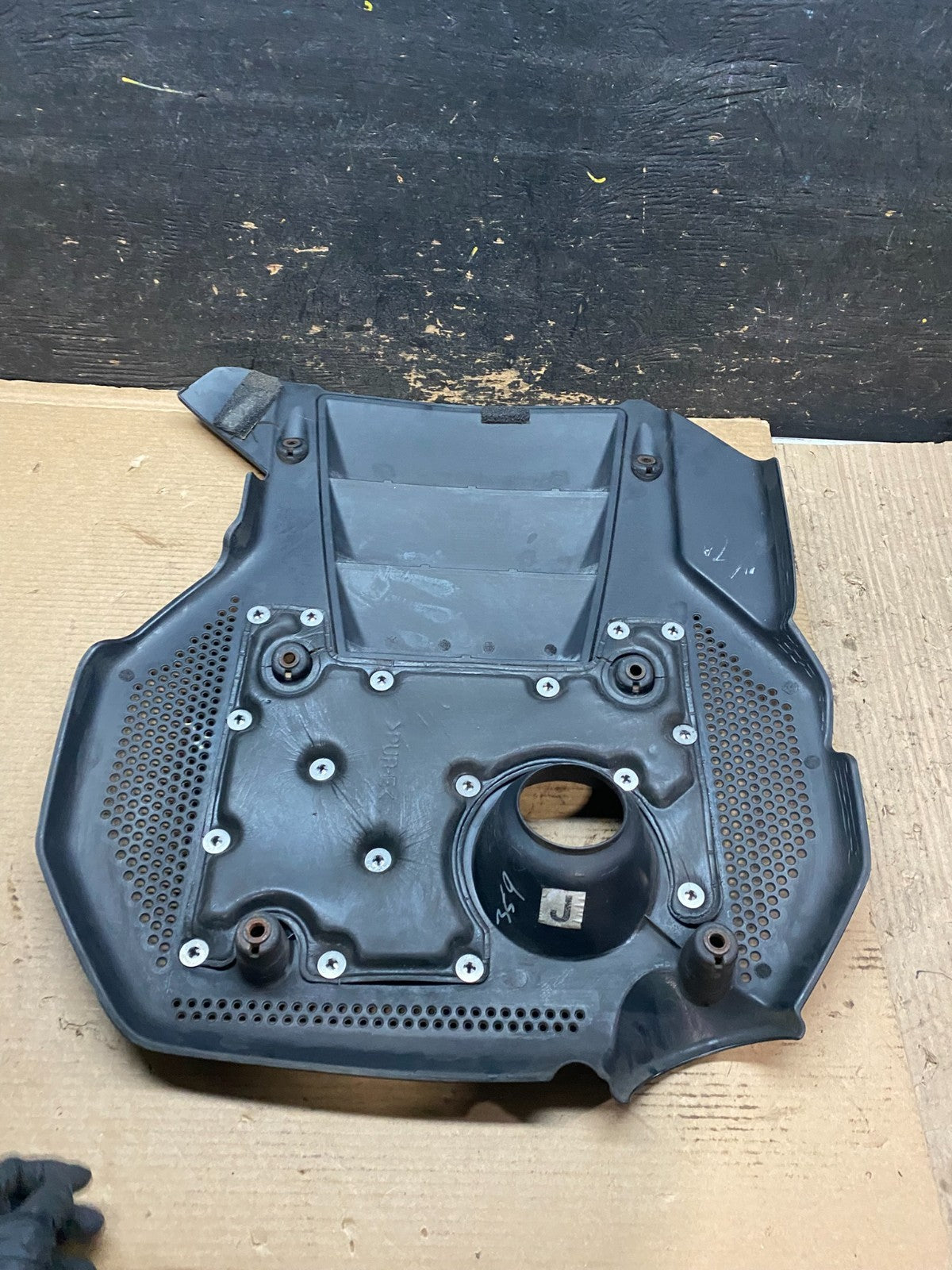 2006 to 2008 Hyundai Sonata V6 Engine Motor Shield Cover V9383 DG5
