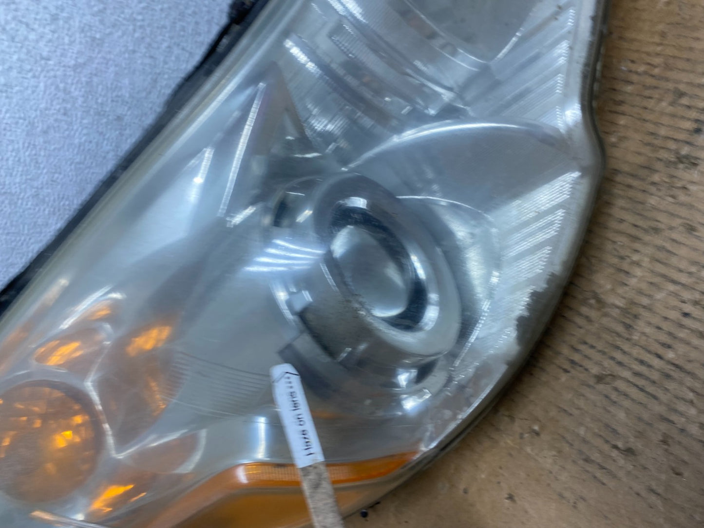 2010-2012 Subaru Legacy Outback Right Passenger Headlight AE0640 DW4