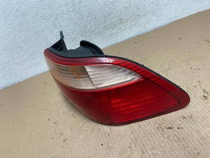 1998 to 2000 Honda Accord Sedan 4door Right RH Side Tail Light AF3300 LK1