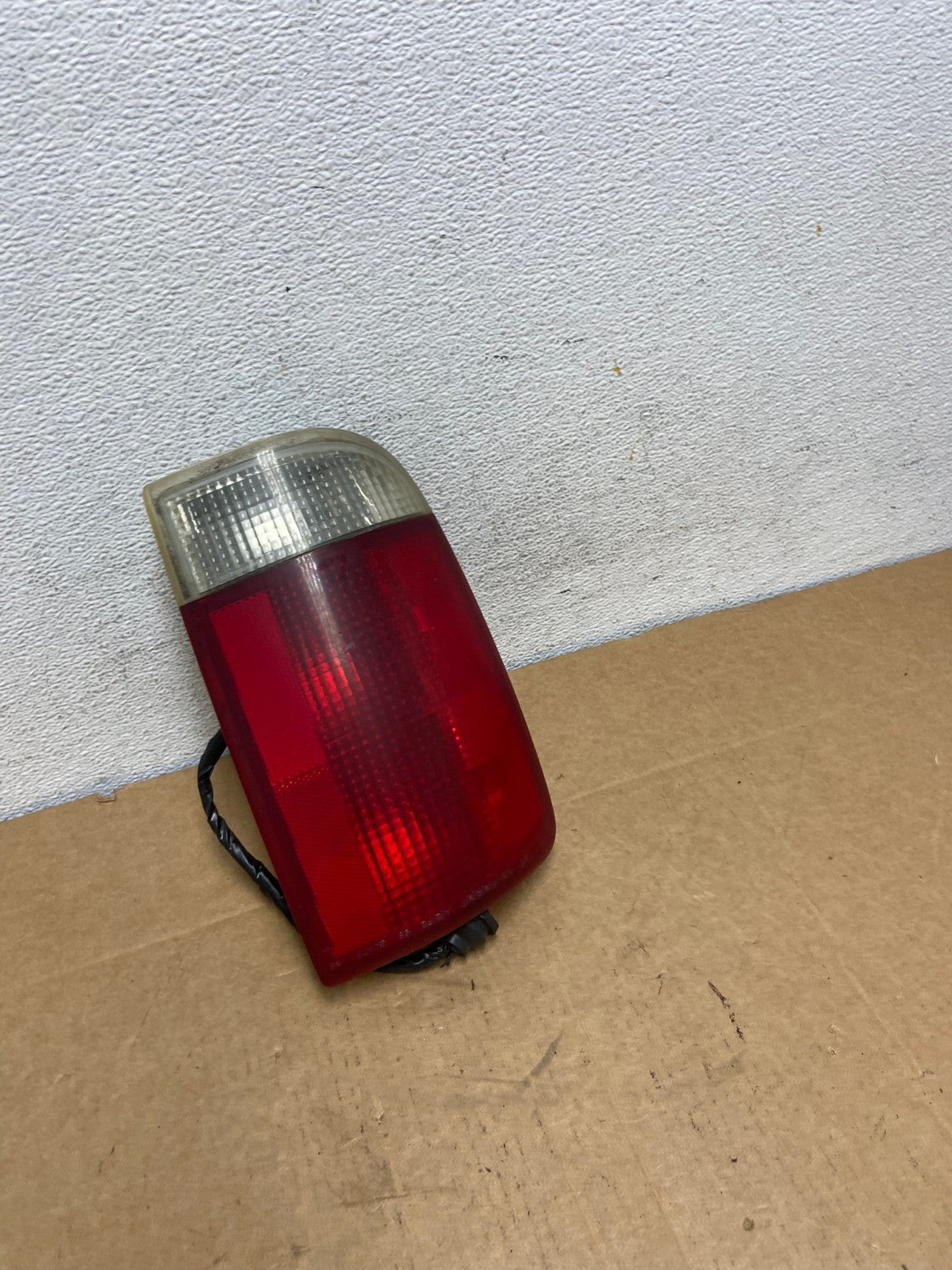 1995 to 2005 Chevrolet GMC Blazer S10 Left Driver Side Tail Light AD5456 LK2