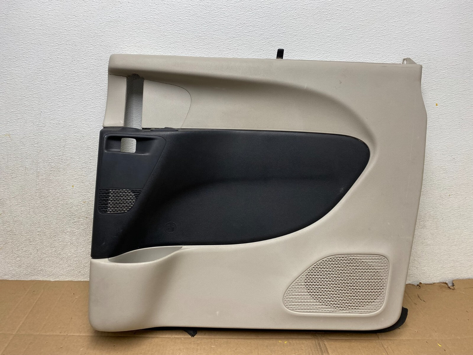 2017 to 2018 Chrysler Pacifica Rear Right Sliding Door Panel G6747 PS0