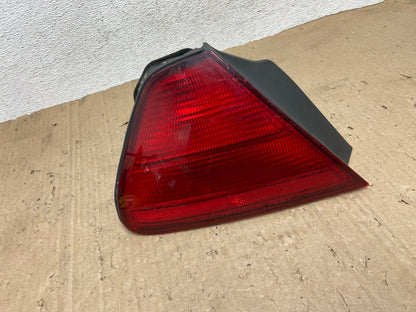 1998 - 2002 Honda Accord Coupe 2-door Left Driver LH Tail Light AE9337 LK0