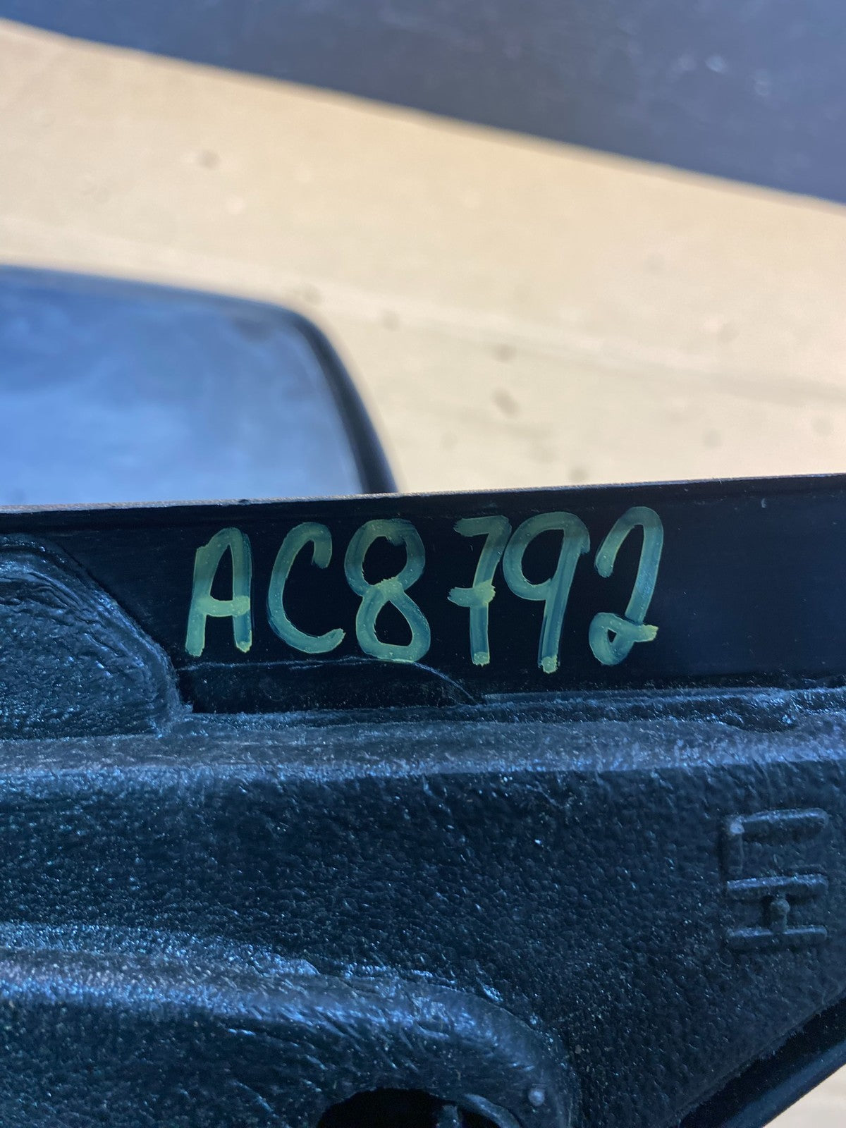 2003 to 2006 Lincoln Navigator Left Driver View Heated Door Mirror AC8792 DW11