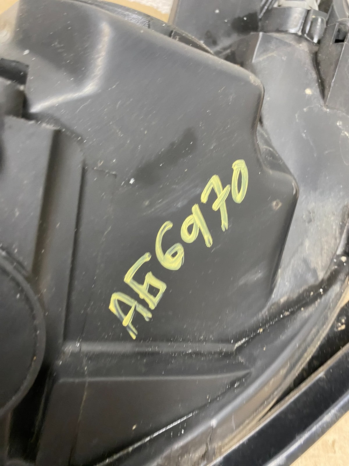 2004 2005 Honda Civic Sedan Headlight Halogen Right Passenger Rh AG6970 DW9
