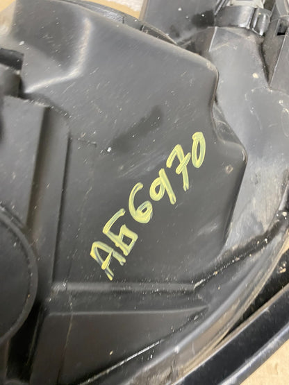 2004 2005 Honda Civic Sedan Headlight Halogen Right Passenger Rh AG6970 DW9