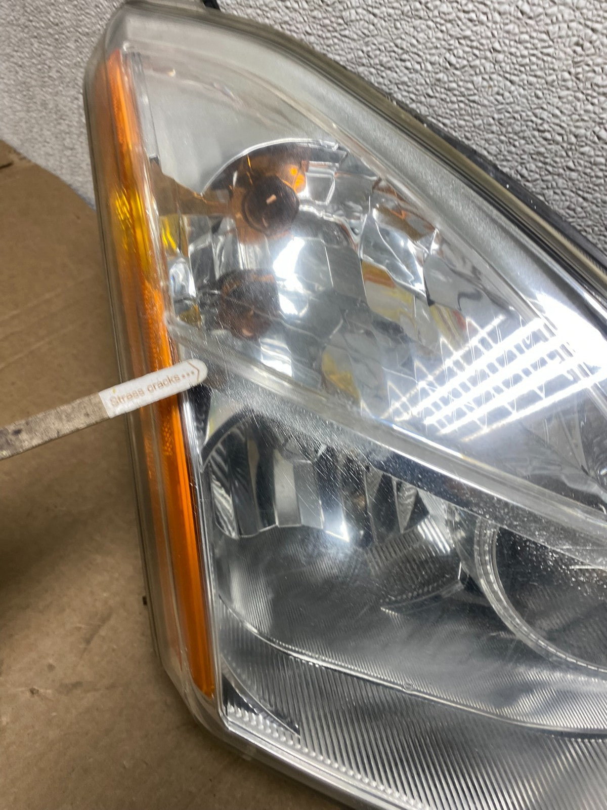 2009-2013 Nissan Rogue Left+Right Side Set Halogen Headlights V1058 DW7