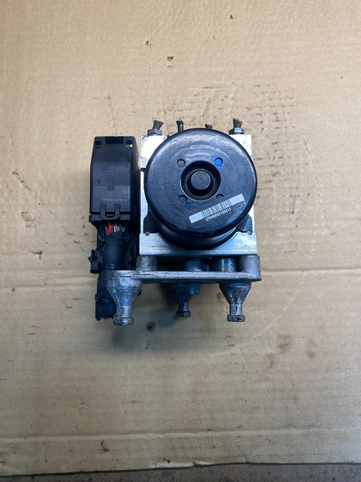 2012 to 2015 Mercedes W204 c250 ABS Anti Lock Brake Pump Module AB7376 DG5